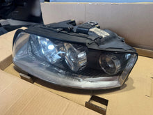 Laden Sie das Bild in den Galerie-Viewer, Frontscheinwerfer Audi A4 B6 8E0941003S Xenon Links Scheinwerfer Headlight SCH4628520516md