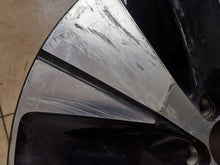 Laden Sie das Bild in den Galerie-Viewer, 1x Alufelge 18 Zoll 7.5&quot; 5x108 50 5ET Glanz Schwarz 31680403 Volvo Xc40