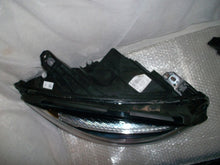 Load image into Gallery viewer, Frontscheinwerfer Mercedes-Benz W246 A2469066201 A2469066101 Ein Satz Headlight SCH6274739420be