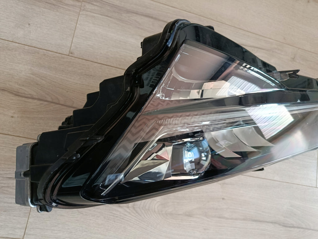Frontscheinwerfer Skoda Superb III 3V1941015E Links Scheinwerfer Headlight SCH3102853070ey
