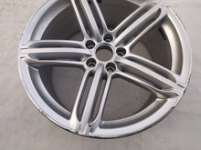 Load image into Gallery viewer, 1x Alufelge 19 Zoll 9.0&quot; 5x112 33ET Glanz Silber 8T0601025CB Audi Rim Wheel