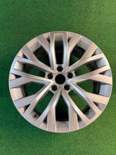 Laden Sie das Bild in den Galerie-Viewer, 1x Alufelge 18 Zoll 8.0" 5x112 25ET Glanz Schwarz 760601025 VW I Rim Wheel FEL2093735711yc