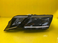 Laden Sie das Bild in den Galerie-Viewer, Frontscheinwerfer Skoda Octavia I 5E1941015D LED Links Scheinwerfer Headlight SCH3864561444uh