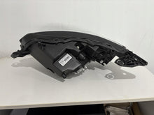 Laden Sie das Bild in den Galerie-Viewer, Frontscheinwerfer Peugeot 2008 208 II 9841641980 LED Rechts Headlight