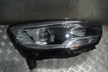 Laden Sie das Bild in den Galerie-Viewer, Frontscheinwerfer Renault Scenic 260100943R LED Rechts Scheinwerfer Headlight