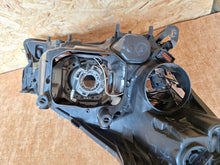 Laden Sie das Bild in den Galerie-Viewer, Frontscheinwerfer Opel Astra 1ZS008710-321 Xenon Links Scheinwerfer Headlight SCH9093623940qp