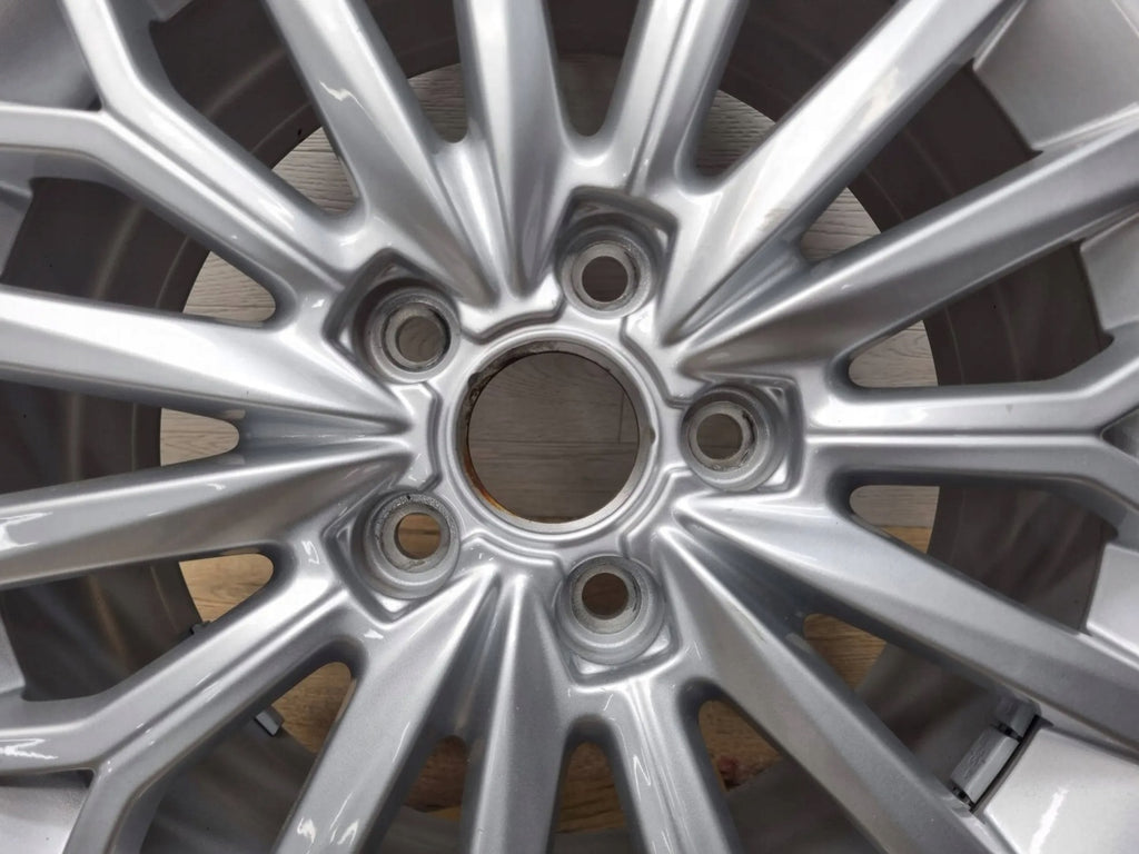 1x Alufelge 16 Zoll 7.0" 5x112 48ET Glanz Silber 8V0601025BJ Audi A3 Rim Wheel FEL4347943587fz