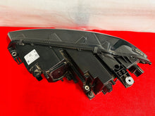 Laden Sie das Bild in den Galerie-Viewer, Frontscheinwerfer VW Touran 5TB941036E Rechts Scheinwerfer Headlight SCH6955913472eq