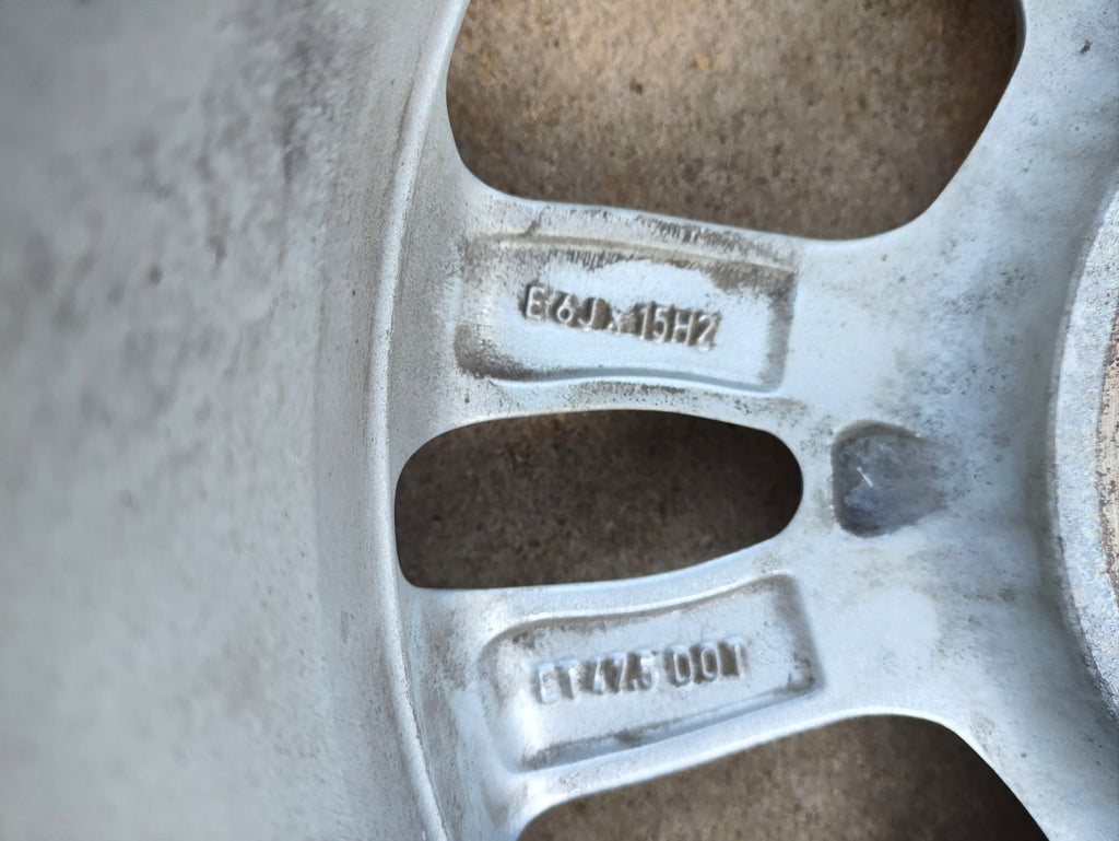 1x Alufelge 15 Zoll 6.0" 4x108 47 5ET Glanz Schwarz E1BJ-1007-AA Ford Fiesta I FEL2405413614hx