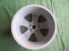 Laden Sie das Bild in den Galerie-Viewer, 1x Alufelge 17 Zoll 7.0&quot; 5x112 47ET 8S0601025J Audi Tt Rim Wheel