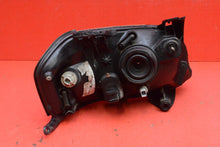 Laden Sie das Bild in den Galerie-Viewer, Frontscheinwerfer Mazda Tribute Ein Stück (Rechts oder Links) Headlight SCH2020083905vb