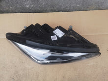 Laden Sie das Bild in den Galerie-Viewer, Frontscheinwerfer Mercedes-Benz W247 X247 A2479061405 Rechts Headlight SCH7708600255hk