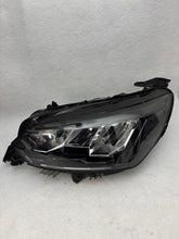 Laden Sie das Bild in den Galerie-Viewer, Frontscheinwerfer Peugeot 208 II 90200109 9833036380 LED Links Headlight SCH9856230464xb