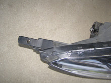 Laden Sie das Bild in den Galerie-Viewer, Frontscheinwerfer Kia Rio IV Stonic 92102-H8 Rechts Scheinwerfer Headlight