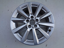 Load image into Gallery viewer, 1x Alufelge 16 Zoll 6.5" 5x112 40ET Glanz Silber 82A601025 Audi Rim Wheel FEL4090249265xt
