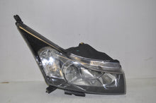 Laden Sie das Bild in den Galerie-Viewer, Frontscheinwerfer Chevrolet Cruze J300 Rechts Scheinwerfer Headlight