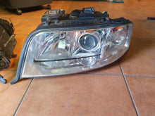 Laden Sie das Bild in den Galerie-Viewer, Frontscheinwerfer Audi A6 C5 Xenon Ein Stück (Rechts oder Links) Headlight