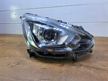 Laden Sie das Bild in den Galerie-Viewer, Frontscheinwerfer Mitsubishi Space Star W3015 Xenon Rechts Headlight