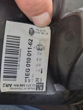 Laden Sie das Bild in den Galerie-Viewer, Frontscheinwerfer Opel Astra J 13371596 Rechts Scheinwerfer Headlight SCH1354175207gd
