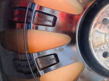 Laden Sie das Bild in den Galerie-Viewer, 1x Alufelge 18 Zoll 7.0" 5x114.3 45ET Glanz Silber 9965B37080 Mazda Rim Wheel FEL6746132452cq