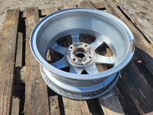 Load image into Gallery viewer, 1x Alufelge 15 Zoll 6.0&quot; 4x108 23ET 9673773577 Peugeot Rim Wheel