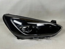 Laden Sie das Bild in den Galerie-Viewer, Frontscheinwerfer Ford Focus JX7B-13E016-AG Rechts Scheinwerfer Headlight SCH3547550301dr