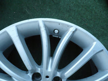 Laden Sie das Bild in den Galerie-Viewer, 1x Alufelge 18 Zoll 8.0&quot; 5x120 30ET Glanz Silber 6883414 BMW F11 F10 F12 F13