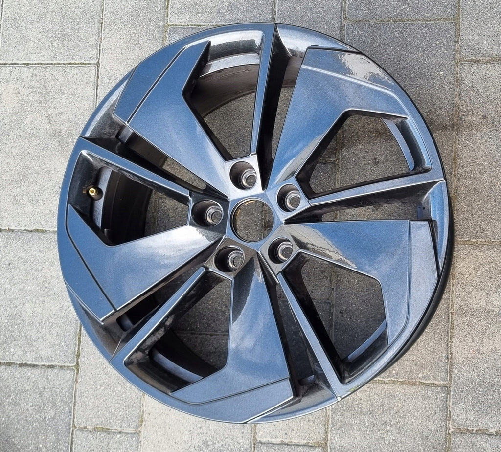 1x Alufelge 18 Zoll 7.5" 5x112 48ET Graphit 601025 Skoda Octavia 5e3 Iv