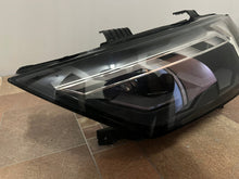 Laden Sie das Bild in den Galerie-Viewer, Frontscheinwerfer Audi A1 82A941033D Full LED Ein Stück (Rechts oder Links) SCH4973466969lr