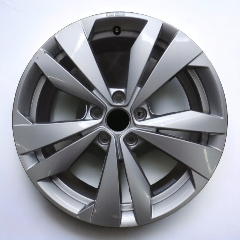 1x Alufelge 18 Zoll 7.5" 5x112 50ET Glanz Silber 10A071498 Vw Rim Wheel
