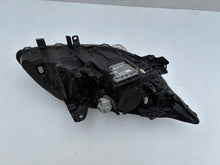 Laden Sie das Bild in den Galerie-Viewer, Frontscheinwerfer Renault Laguna III 260600035 Xenon Links Headlight SCH1062913069bv