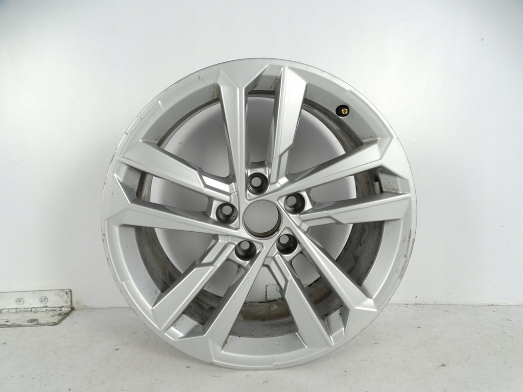 1x Alufelge 17 Zoll 8.0" 5x112 46ET Glanz Silber 8Y0601025 Audi A3 Rim Wheel