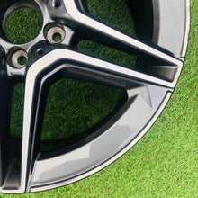 Load image into Gallery viewer, 1x Alufelge 18 Zoll 8.0&quot; 5x112 43ET A2134016300 Mercedes-Benz W213 Rim Wheel