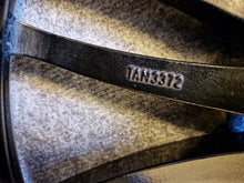 Laden Sie das Bild in den Galerie-Viewer, 1x Alufelge 21 Zoll 9.0&quot; 5x112 50ET 49137 TAM3372 Porsche Cayenne Touareg