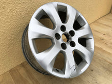 Load image into Gallery viewer, 1x Alufelge 17 Zoll 7.0" 5x120 41ET Glanz Silber OP077 Opel Insignia Rim Wheel FEL6976202887af
