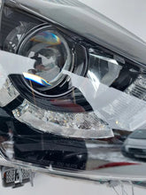 Laden Sie das Bild in den Galerie-Viewer, Frontscheinwerfer Mazda 2 Dl D09K-51030 LED Links Scheinwerfer Headlight