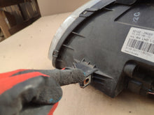 Load image into Gallery viewer, Frontscheinwerfer Hyundai I30 92102-2R000 Rechts Scheinwerfer Headlight SCH7931101770eh