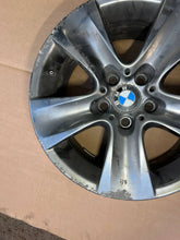 Load image into Gallery viewer, 1x Alufelge 17 Zoll 5x120 6790172 BMW F11 F10 Rim Wheel