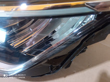 Laden Sie das Bild in den Galerie-Viewer, Frontscheinwerfer VW Golf VIII 5H1941005B LED Ein Stück (Rechts oder Links) SCH2499444141xu