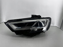 Laden Sie das Bild in den Galerie-Viewer, Frontscheinwerfer Audi A3 8V0941033C Ein Stück (Rechts oder Links) Headlight