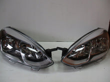 Load image into Gallery viewer, Frontscheinwerfer Ford Fiesta Rechts Scheinwerfer Headlight