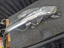 Laden Sie das Bild in den Galerie-Viewer, Frontscheinwerfer Citroën C3 II 9677038280-04 LED Links Scheinwerfer Headlight SCH4278374272mv