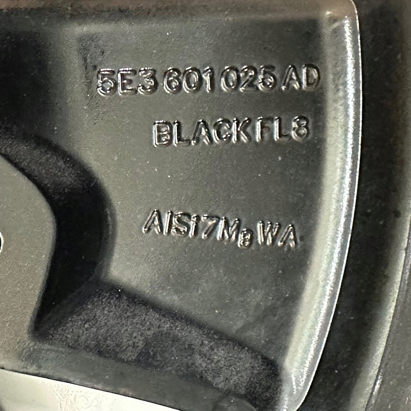 1x Alufelge 18 Zoll 7.5" 5x112 48ET Graphit 5E3601025AD Mg Octavia Rim Wheel FEL6614045179hc