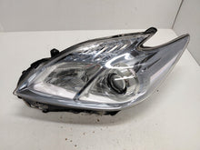 Laden Sie das Bild in den Galerie-Viewer, Frontscheinwerfer Toyota Prius Links Scheinwerfer Headlight SCH9586119733nk