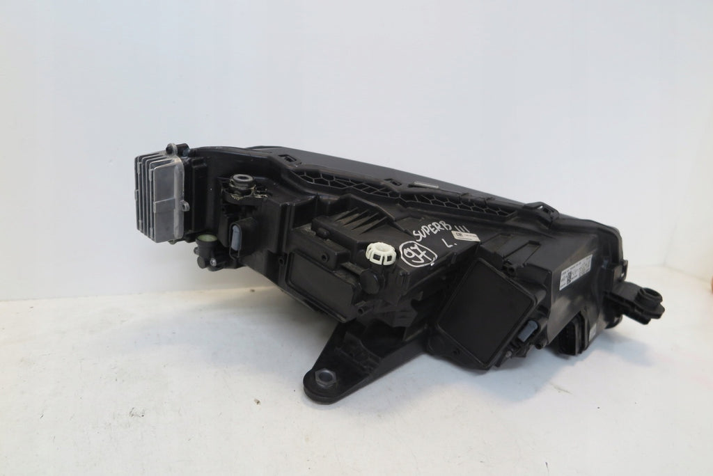 Frontscheinwerfer Skoda Superb III 3V1941015C Links Scheinwerfer Headlight