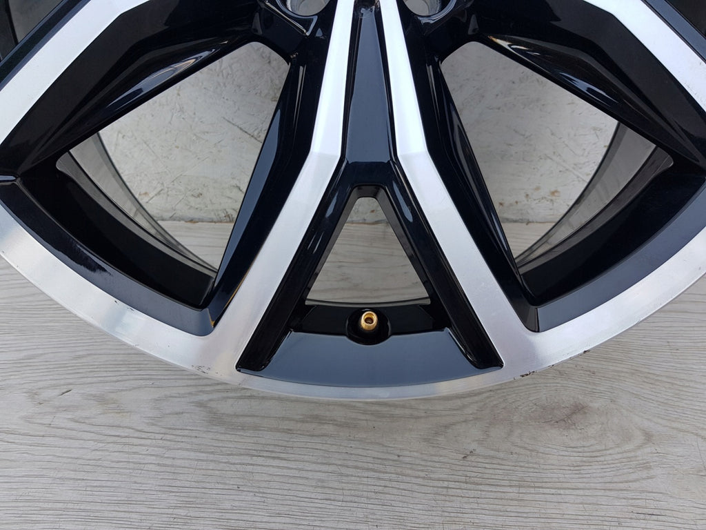 1x Alufelge 18 Zoll 7.0" 5x100 39ET 2GM601025F VW T-Cross Rim Wheel FEL5053092094xx