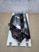 Laden Sie das Bild in den Galerie-Viewer, Frontscheinwerfer Skoda Kamiq 0021377709 Links Scheinwerfer Headlight SCH9359529097jy