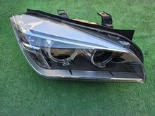 Load image into Gallery viewer, Frontscheinwerfer BMW X1 E84 7290252-07 Bi-Xenon Rechts Scheinwerfer Headlight SCH3612875878af