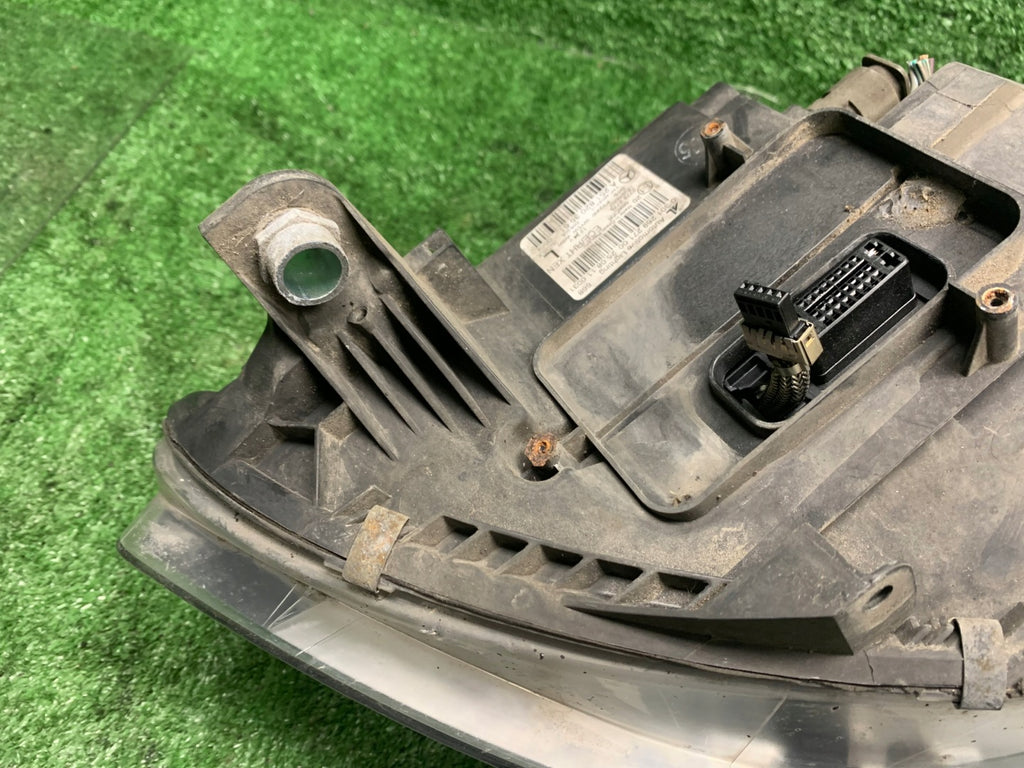 Frontscheinwerfer Mercedes-Benz W251 A2518203561 Bi-Xenon Links Headlight SCH7026728530ua