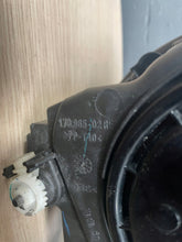 Laden Sie das Bild in den Galerie-Viewer, Frontscheinwerfer VW Beetle Rechts Scheinwerfer Headlight SCH9241510676ir